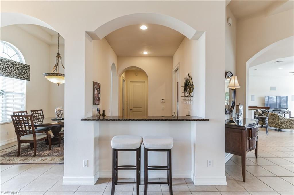 MARCO BEACH - Residential