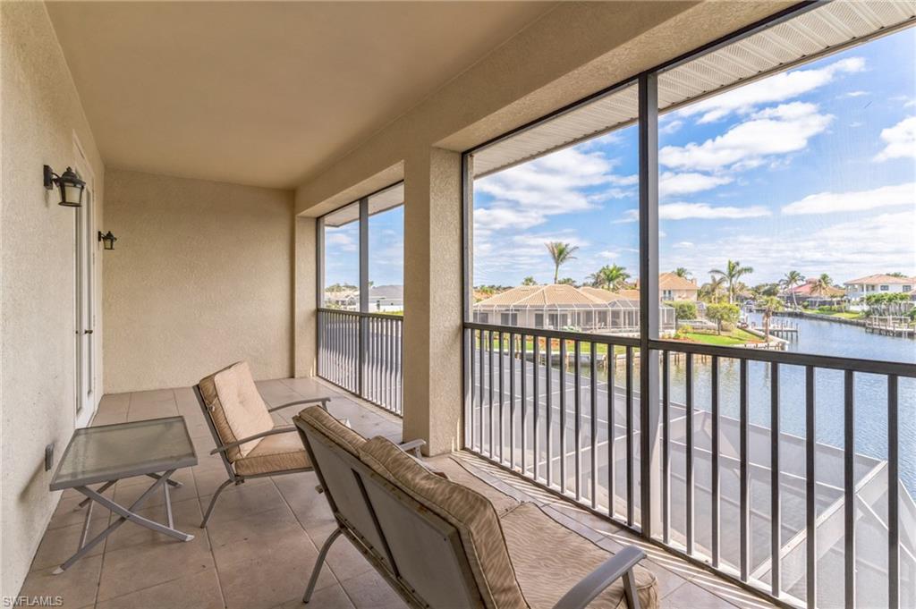 MARCO BEACH - Residential