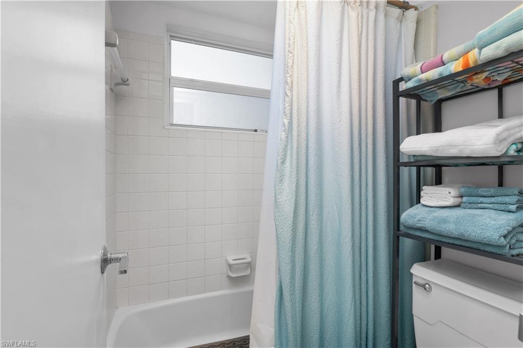 MARCO INN VILLAS - Residential Lease