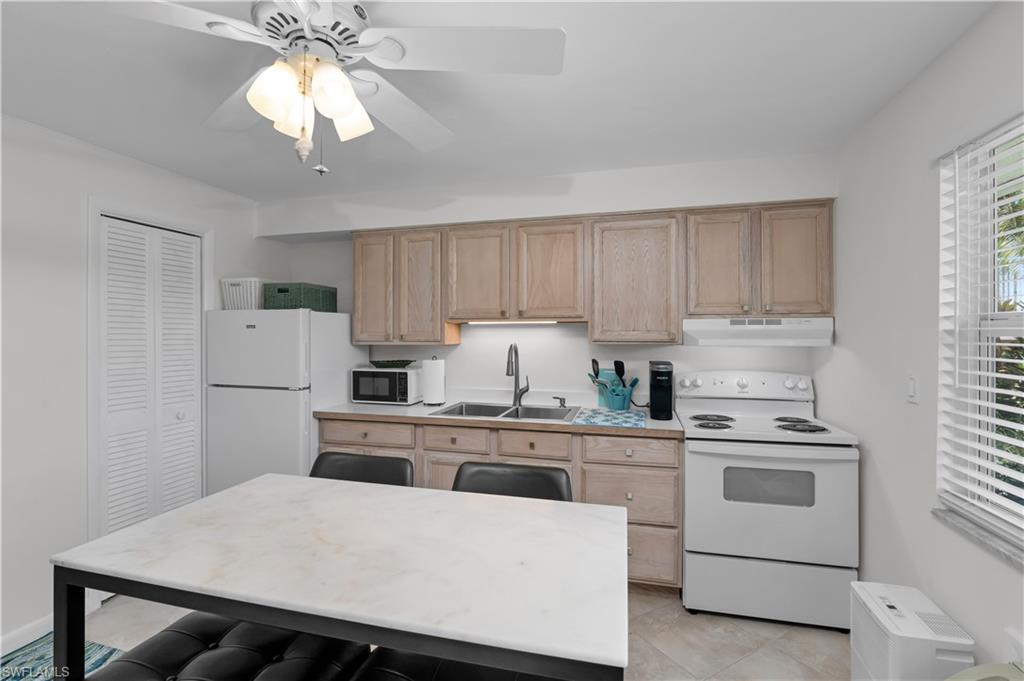 MARCO INN VILLAS - Residential Lease