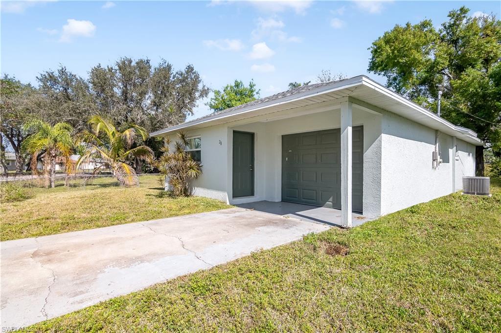 FORT MYERS SHORES - Residential