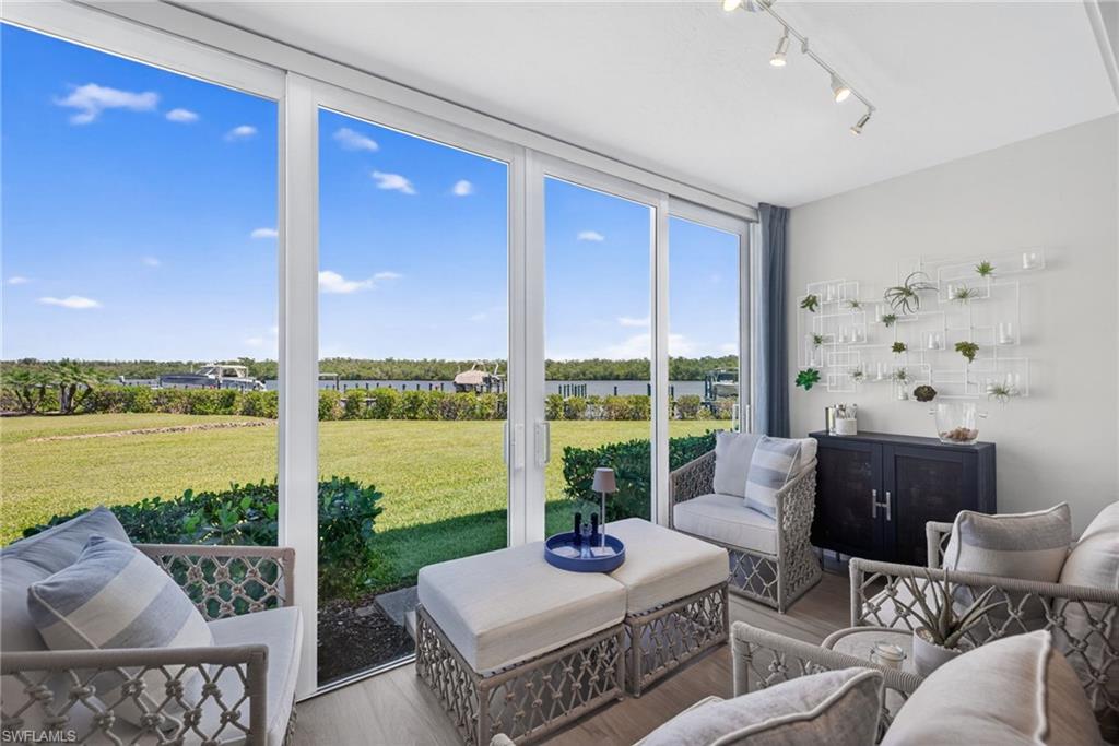 MARINERS COVE - Residential