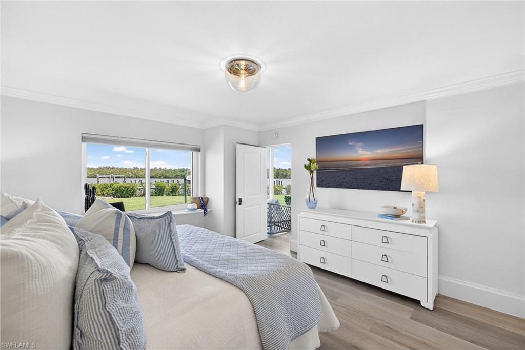 MARINERS COVE - Residential