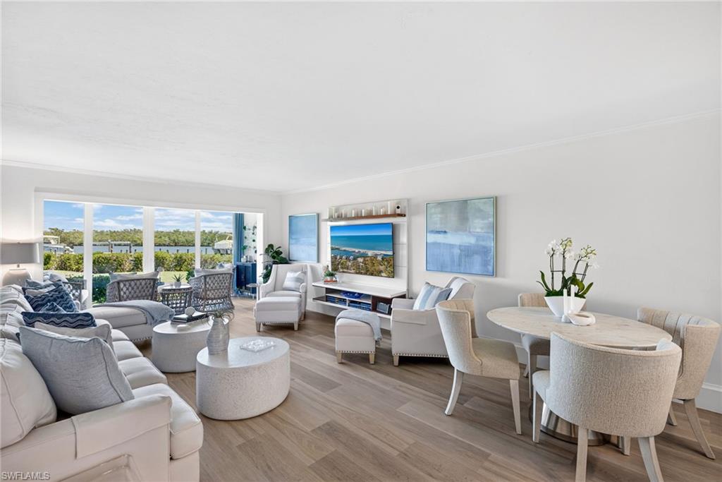 MARINERS COVE - Residential