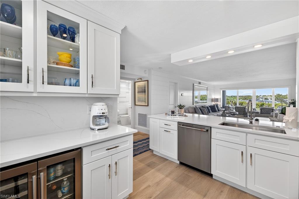 MARINERS COVE - Residential