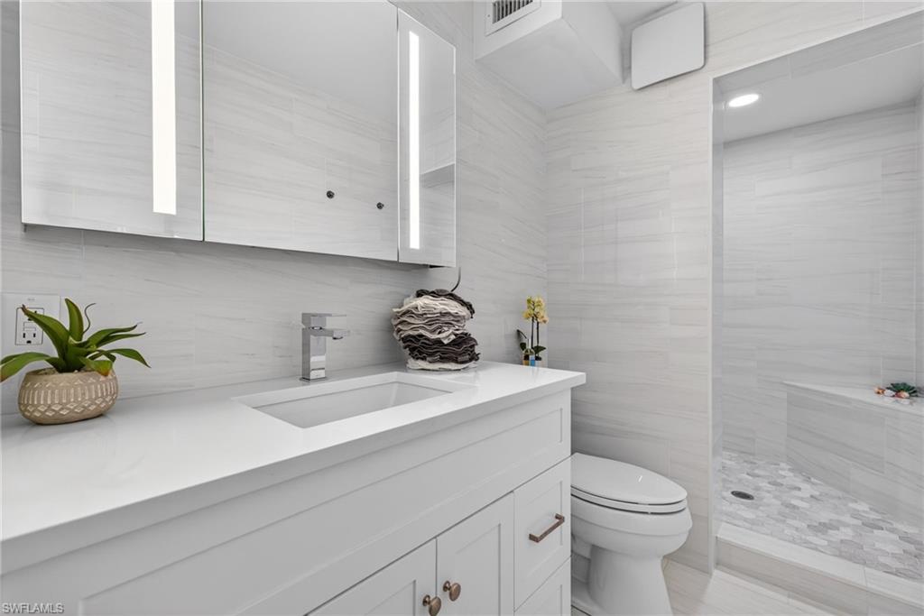 MARINERS COVE - Residential