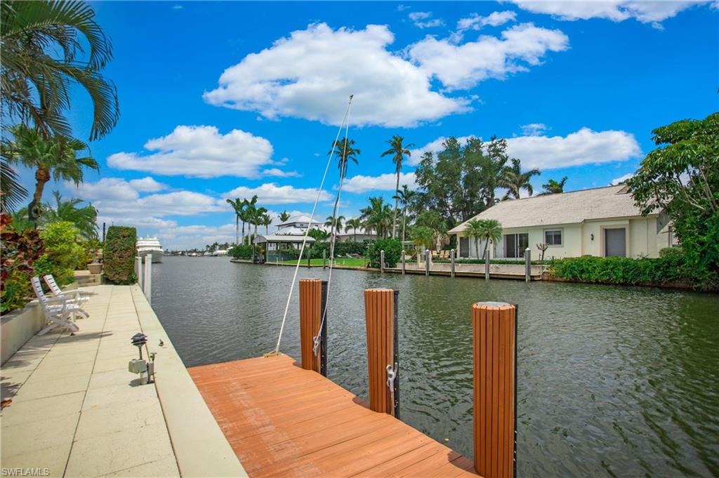 AQUALANE SHORES - Residential