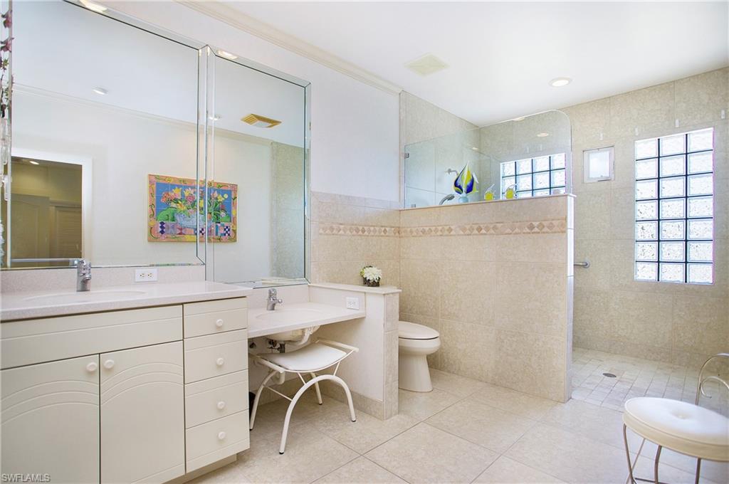 AQUALANE SHORES - Residential