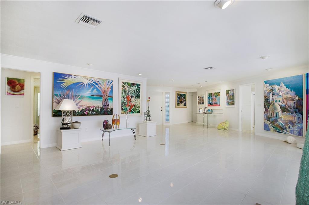 AQUALANE SHORES - Residential