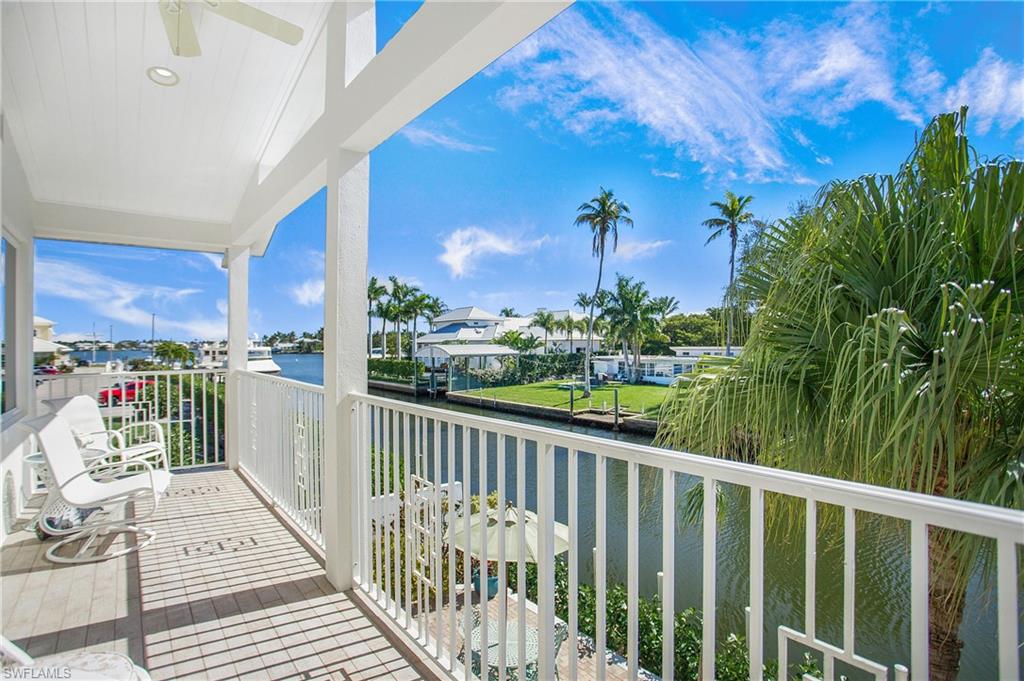 AQUALANE SHORES - Residential