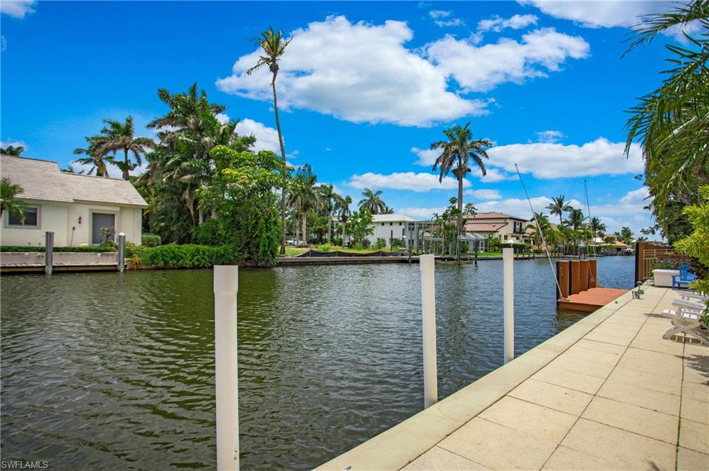 AQUALANE SHORES - Residential