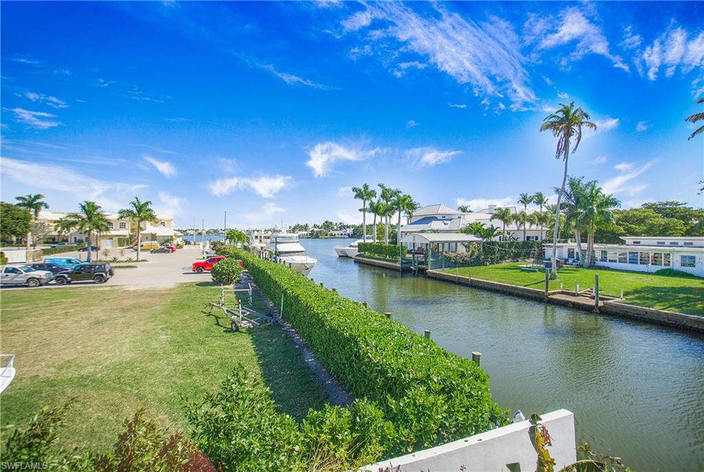 AQUALANE SHORES - Residential