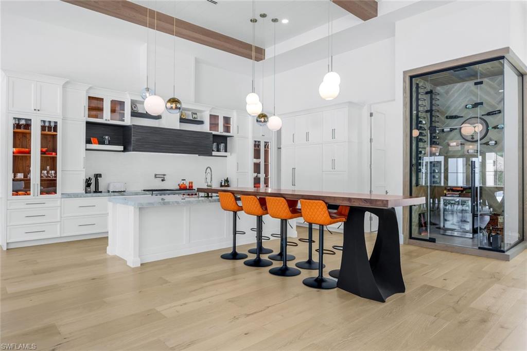 LIVINGSTON WOODS - Residential