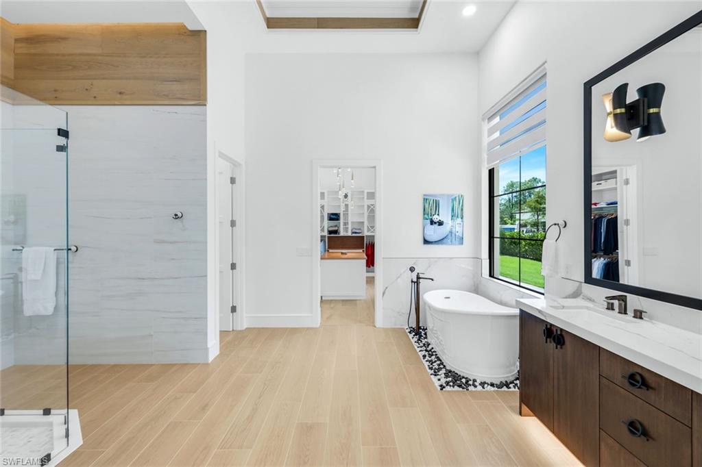 LIVINGSTON WOODS - Residential