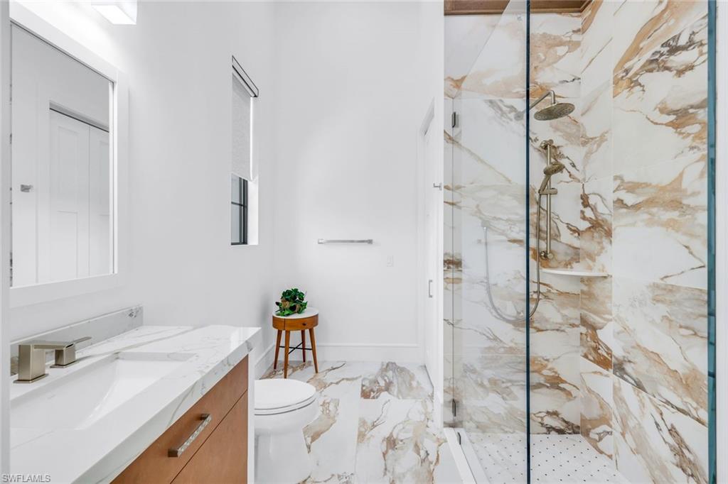 LIVINGSTON WOODS - Residential