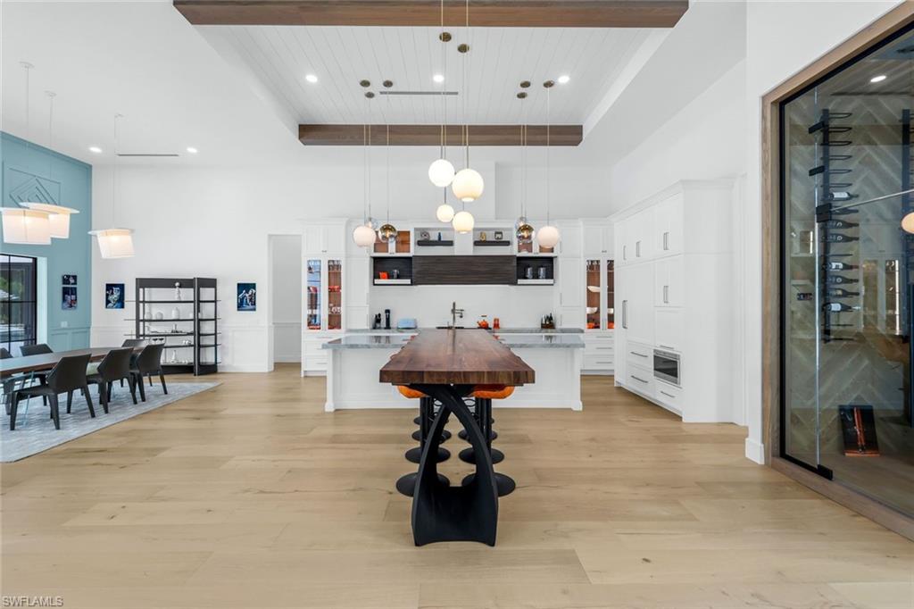 LIVINGSTON WOODS - Residential