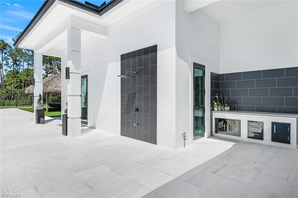 LIVINGSTON WOODS - Residential