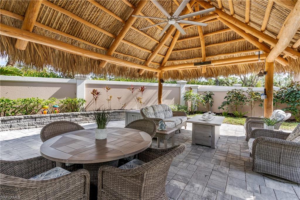 NAPLES MOTORCOACH RESORT - Land