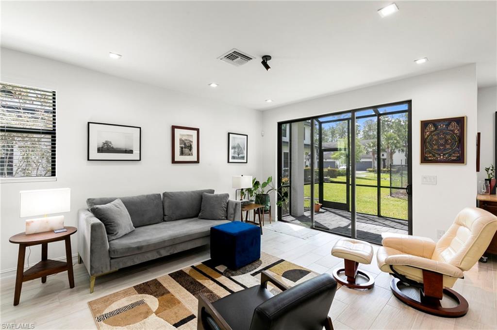 VANDERBILT RESERVE - Residential