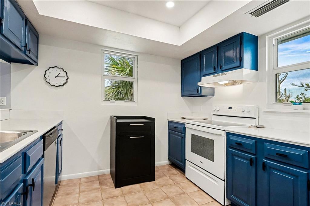 SANIBEL RIVER - Residential