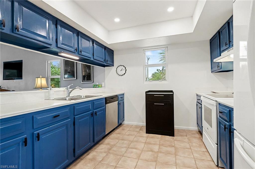 SANIBEL RIVER - Residential