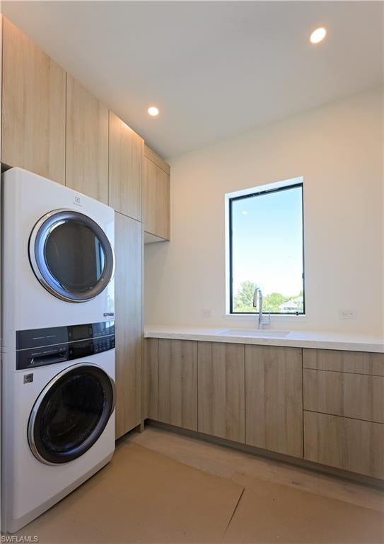 GULF HARBOR - Residential