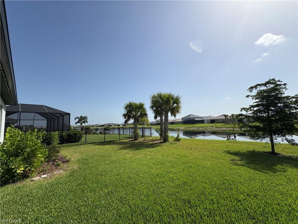 3929 E Hampton CIR