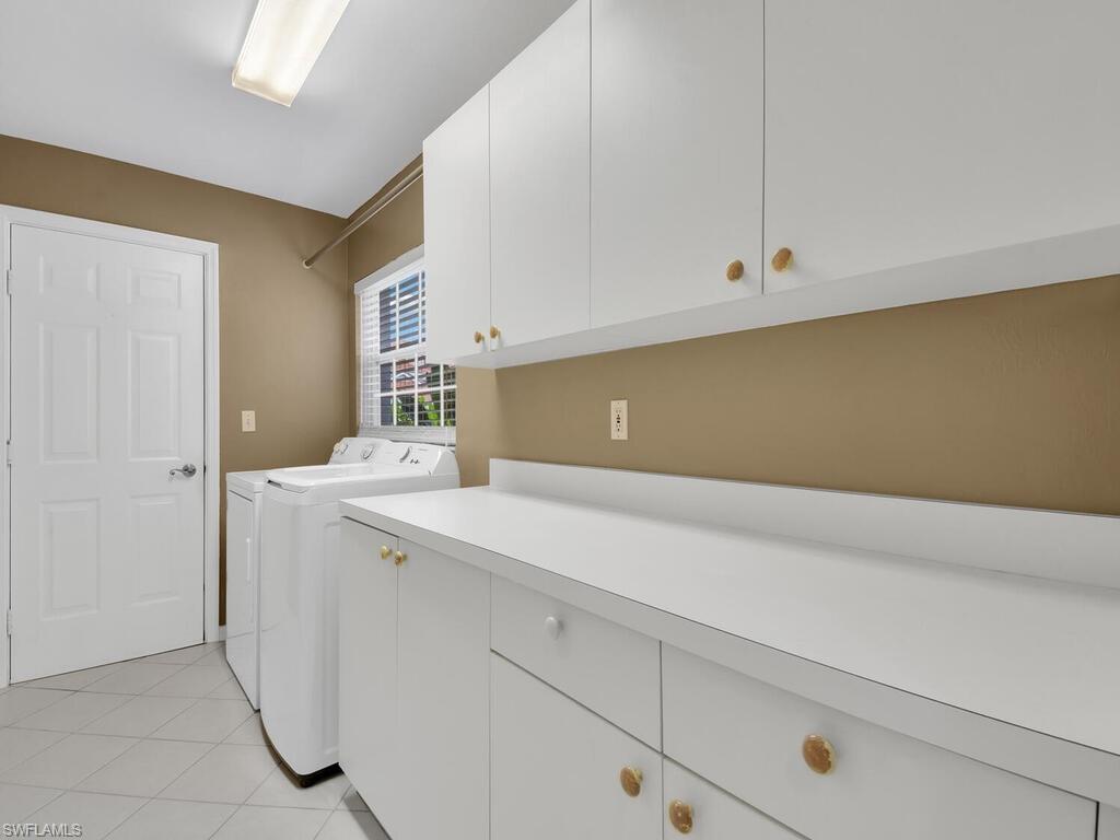 EDGEWATER AT CARLTON LAKES - Residential