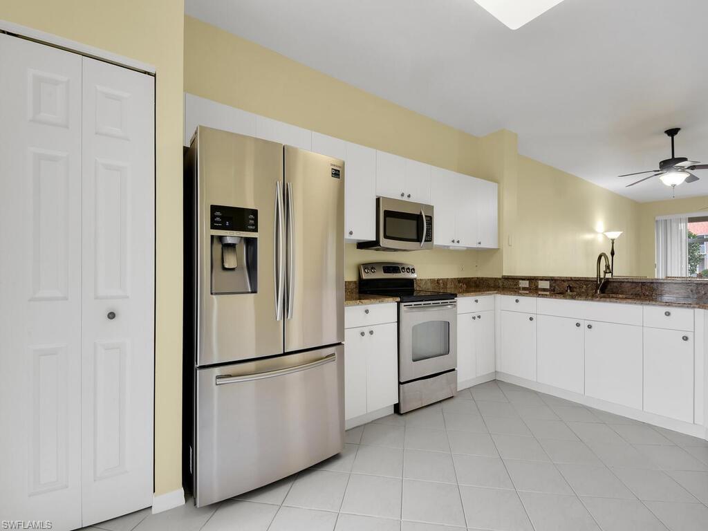 EDGEWATER AT CARLTON LAKES - Residential