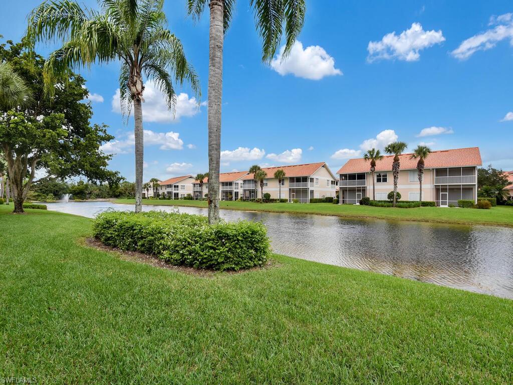 EDGEWATER AT CARLTON LAKES - Residential