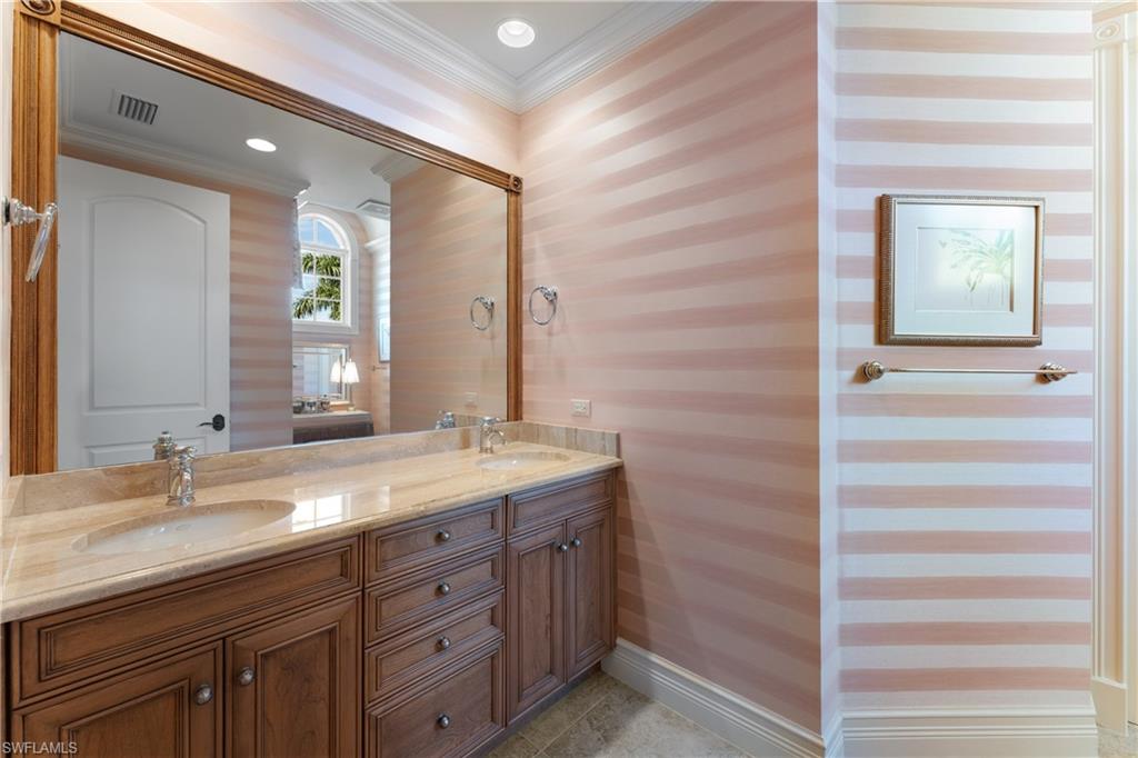 AQUALANE SHORES - Residential