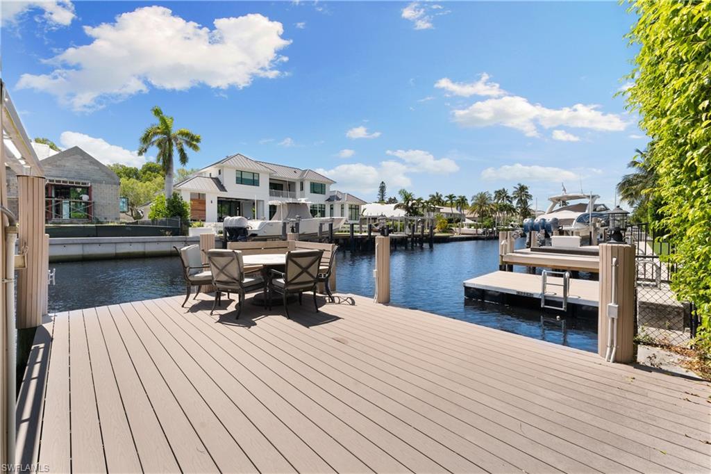 AQUALANE SHORES - Residential