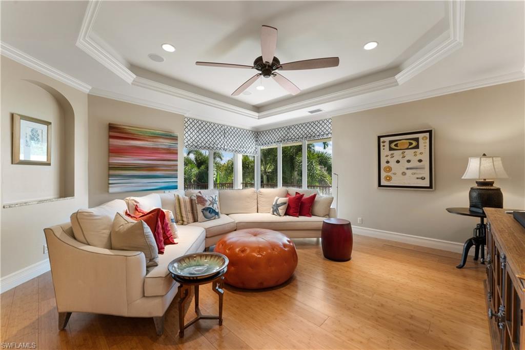 AQUALANE SHORES - Residential