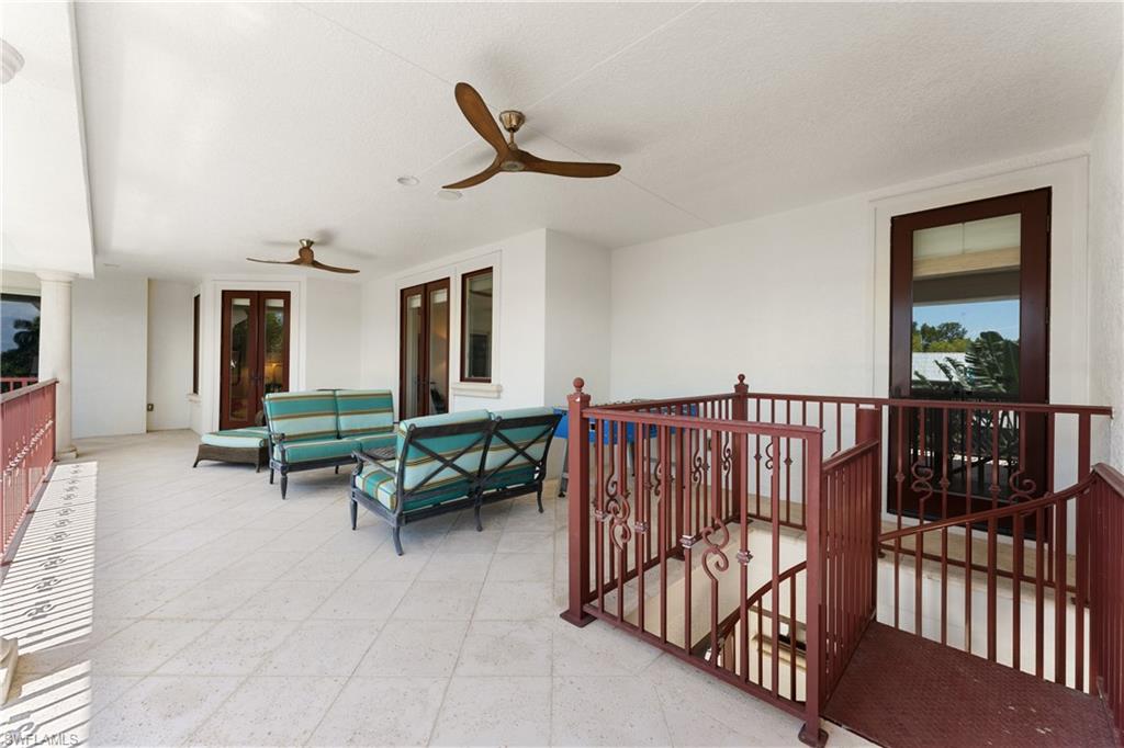 AQUALANE SHORES - Residential