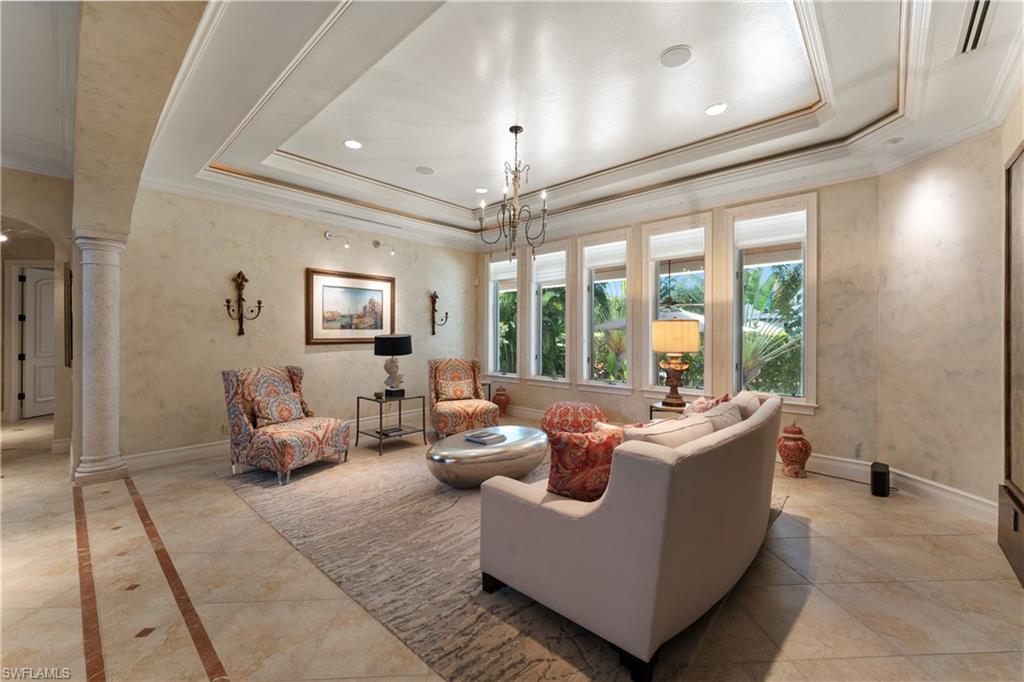 AQUALANE SHORES - Residential