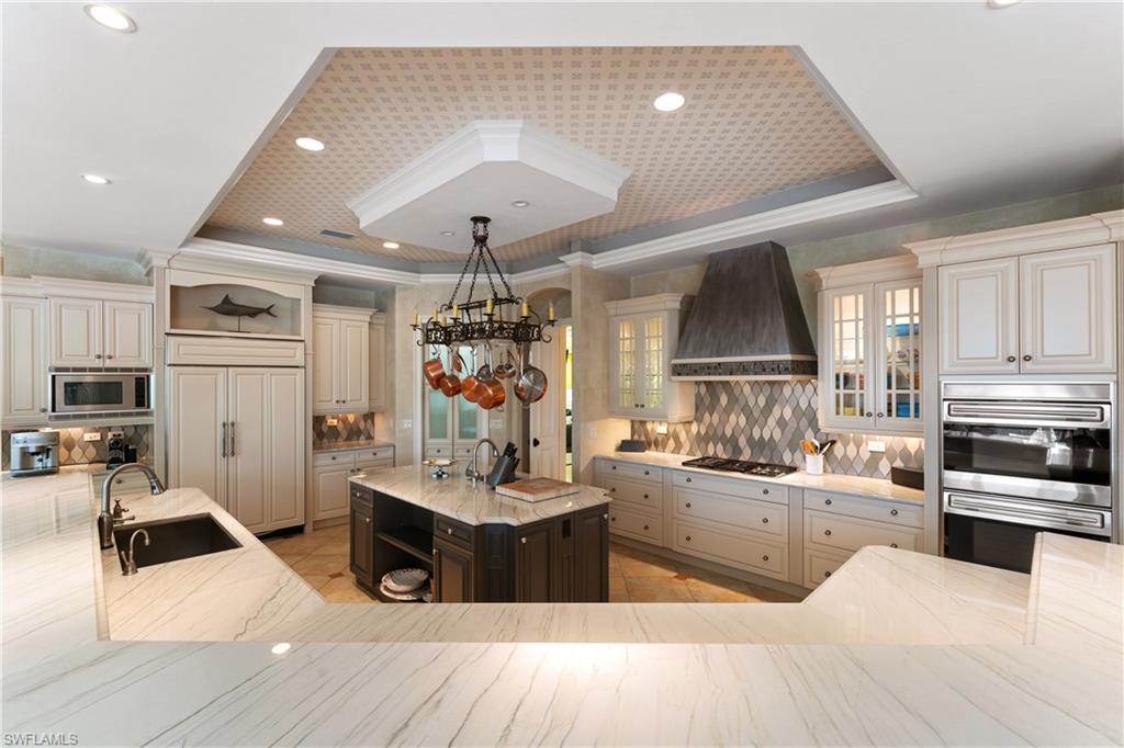 AQUALANE SHORES - Residential