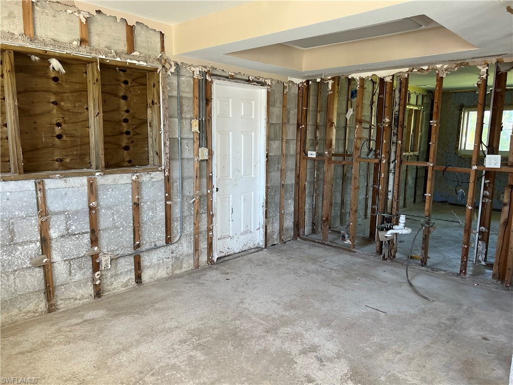 ISLAND PARK - Residential