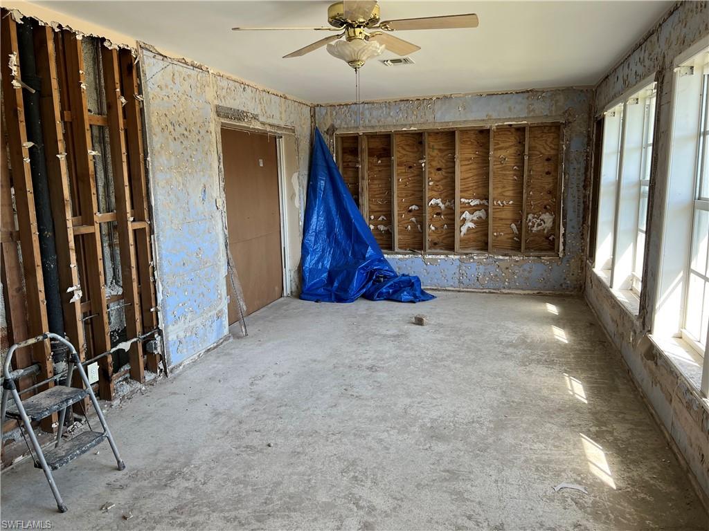 ISLAND PARK - Residential