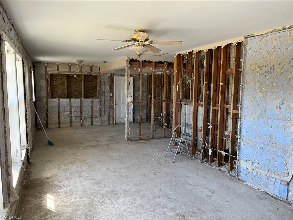 ISLAND PARK - Residential