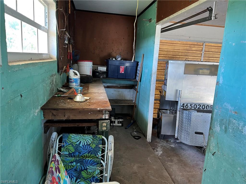 ISLAND PARK - Residential