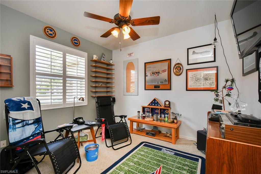 VALENCIA LAKES - Residential