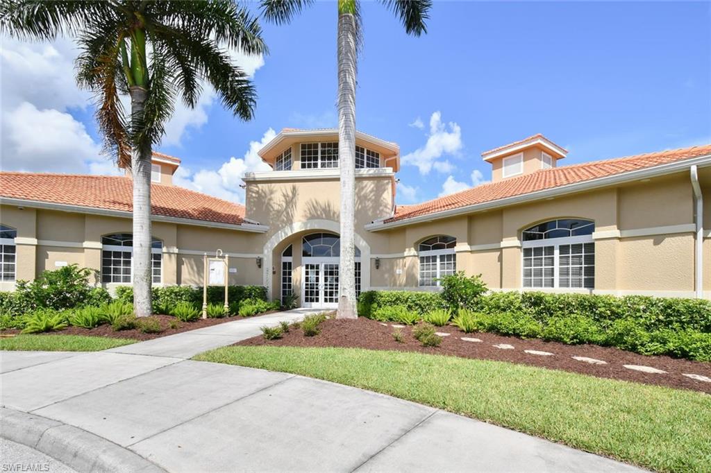 VALENCIA LAKES - Residential