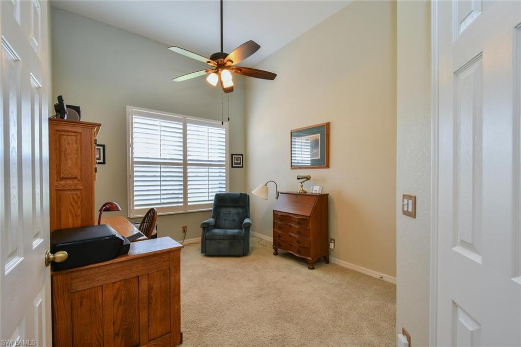 VALENCIA LAKES - Residential