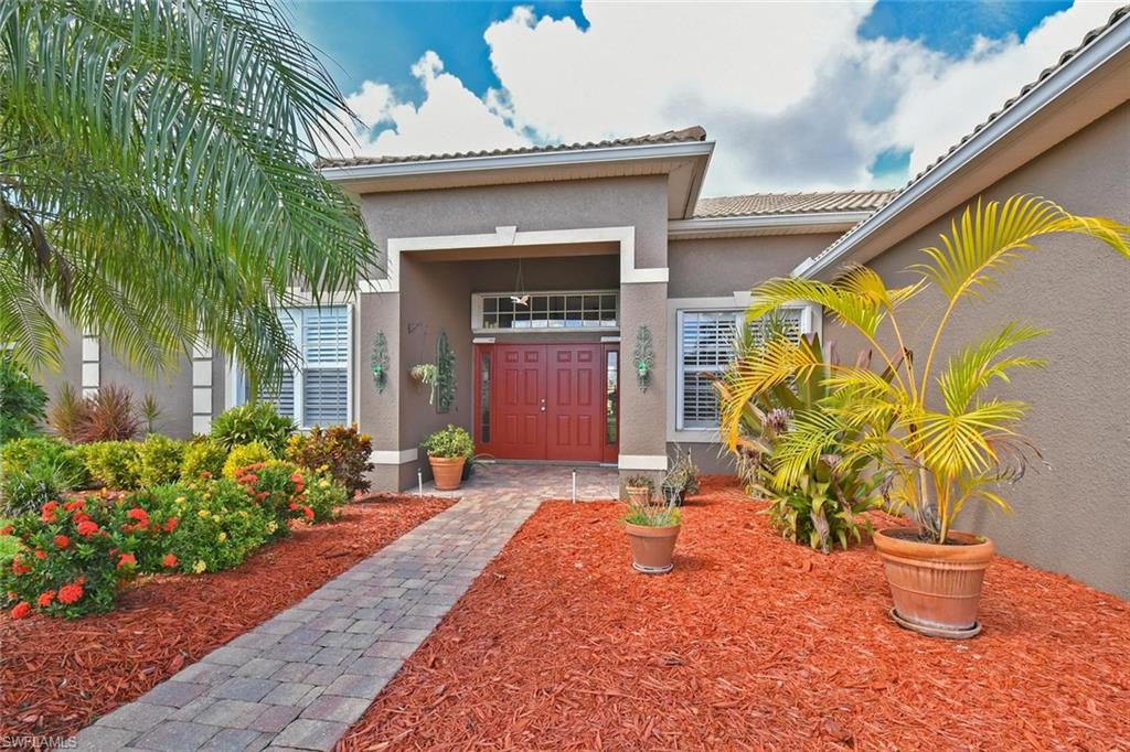 VALENCIA LAKES - Residential