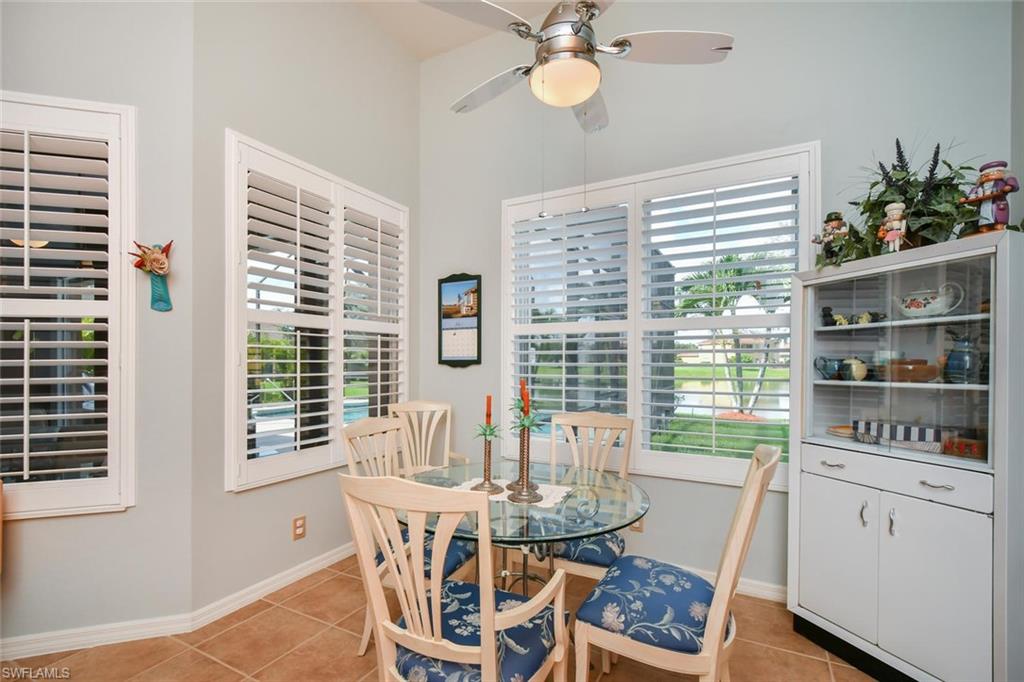 VALENCIA LAKES - Residential