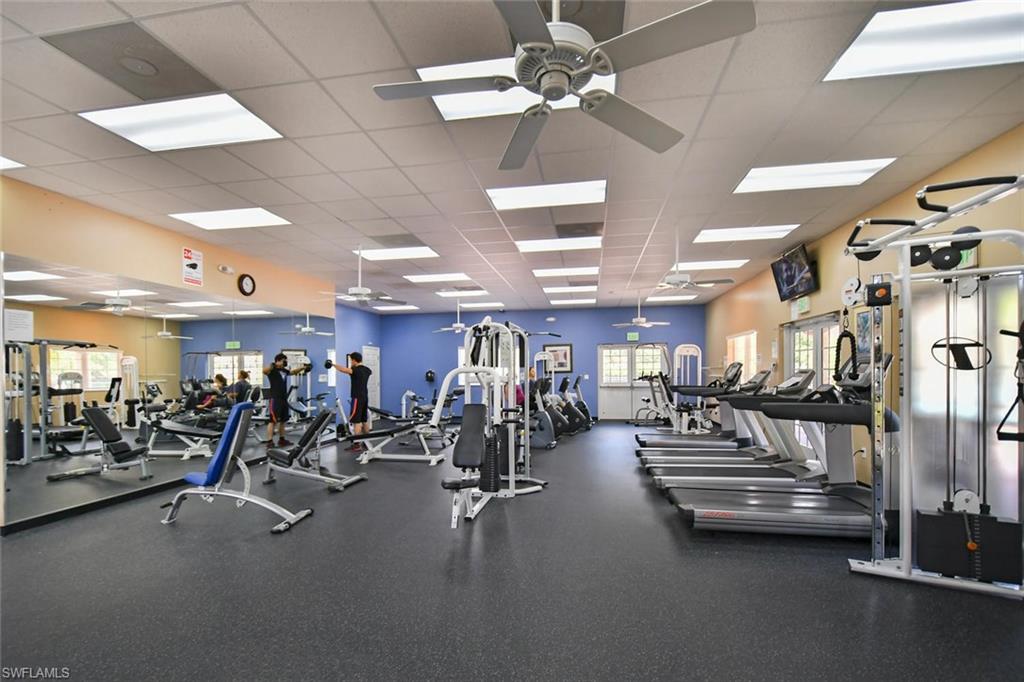 VALENCIA LAKES - Residential