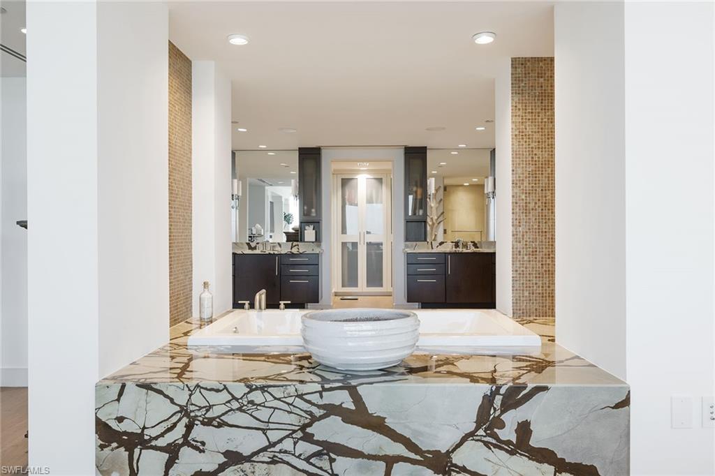 MORAYA BAY - Residential