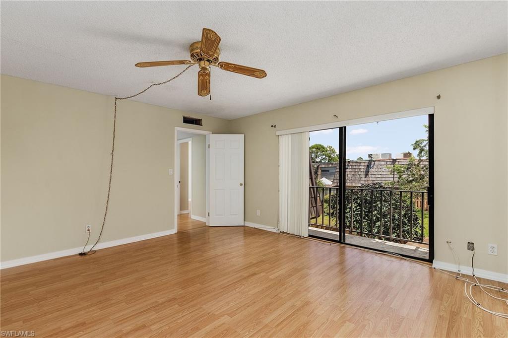 PARKWOODS TOWNHOUSE COMMUNITY - Residential