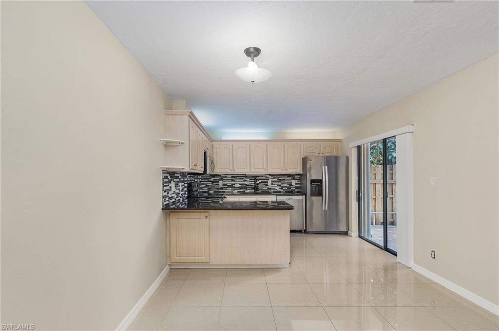 PARKWOODS TOWNHOUSE COMMUNITY - Residential