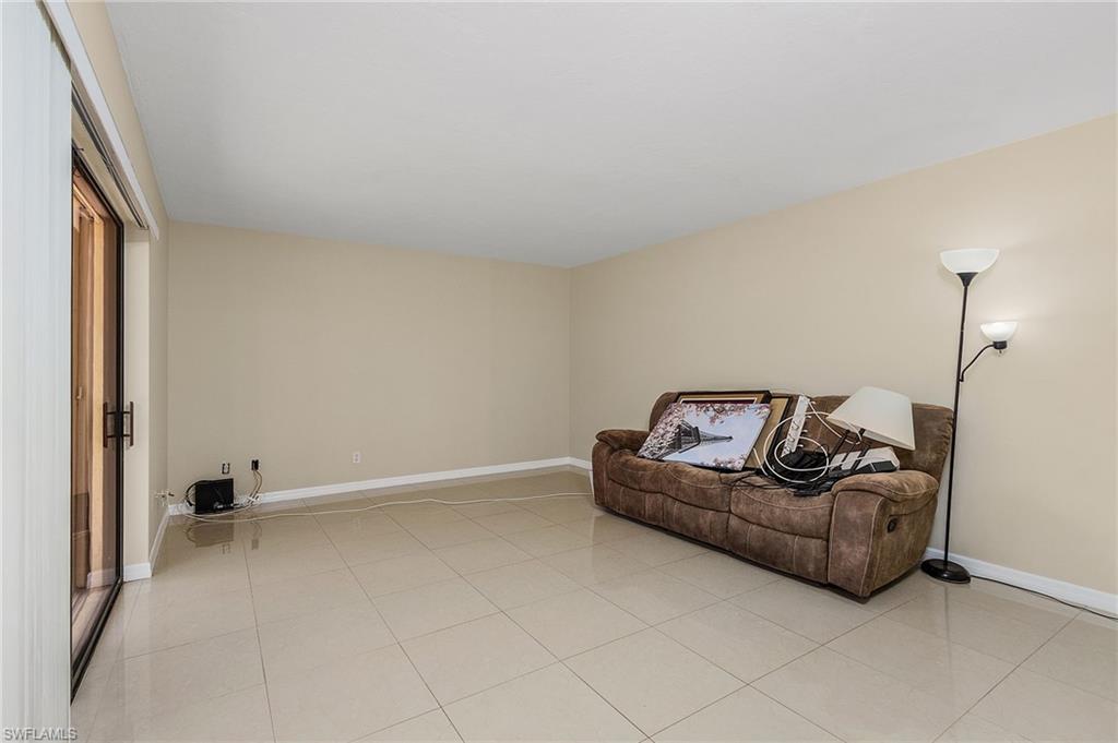 PARKWOODS TOWNHOUSE COMMUNITY - Residential